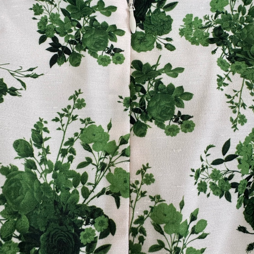 Damaris Bailey Ivy Rose Floral Puff Sleeve Top - Green and Black - Picture 6 of 7